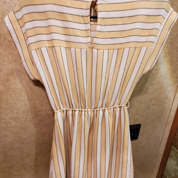 MONTEAU - Los Angeles retro inspired dress (EUC) - Picture 5 of 9